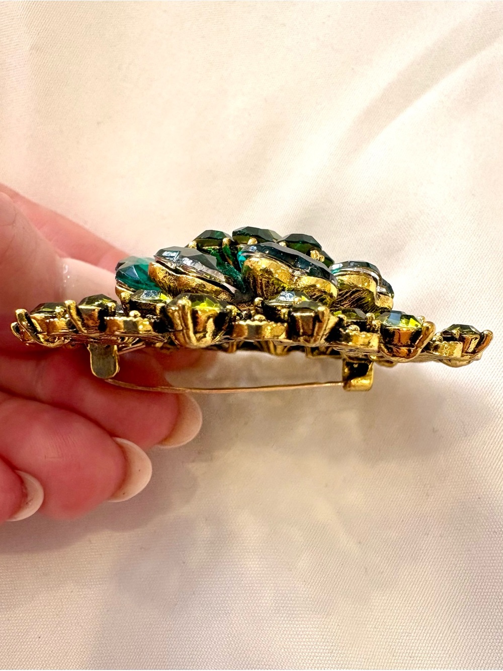 Emerald Green Hearts & Chartreuse Crystal Floral Brooch Statement Pin 2.25” - Picture 4 of 6